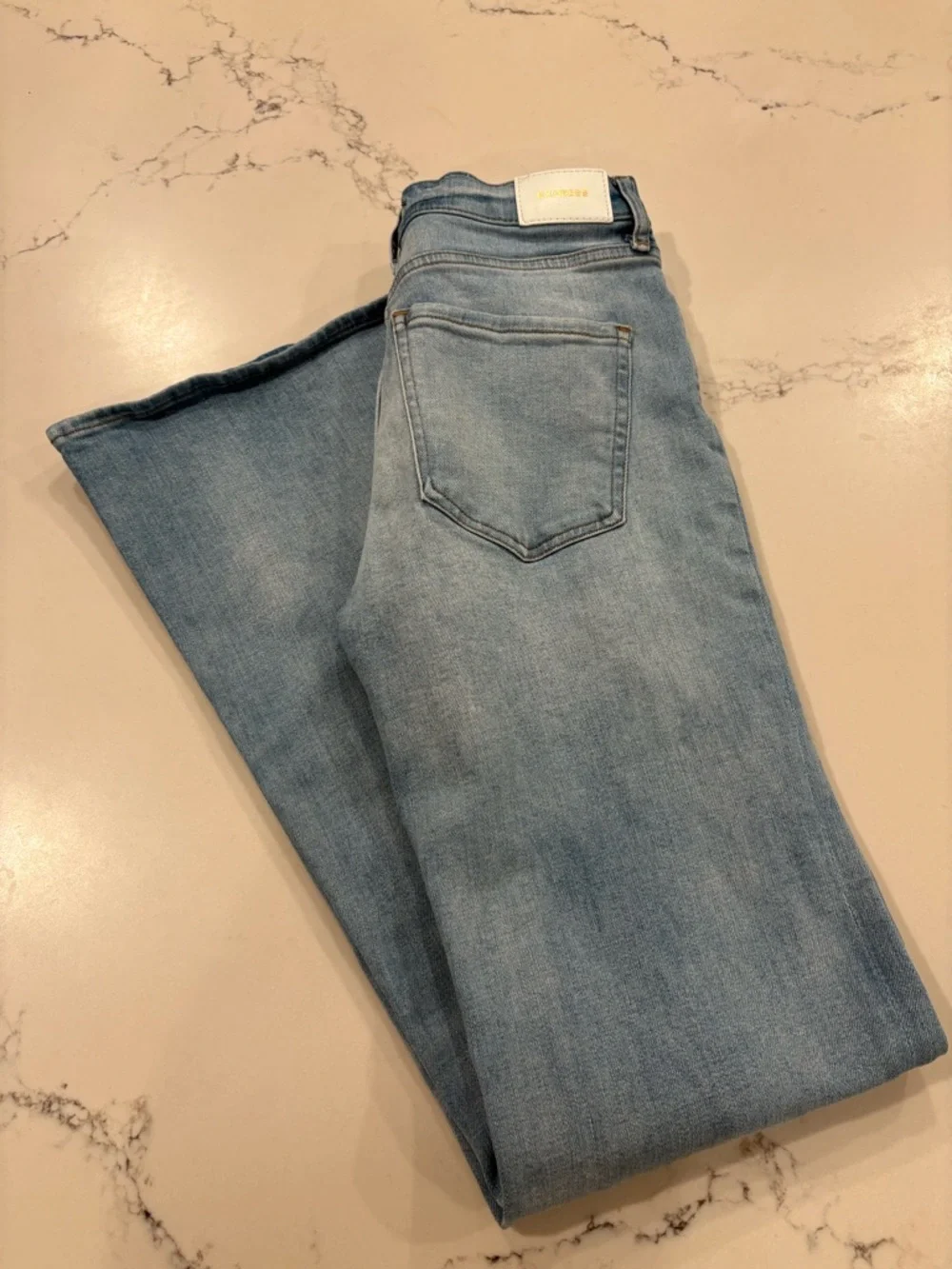 Express 70s Flare Mid Rise Women’s Flare Jeans Light Wash Stretchy 4R